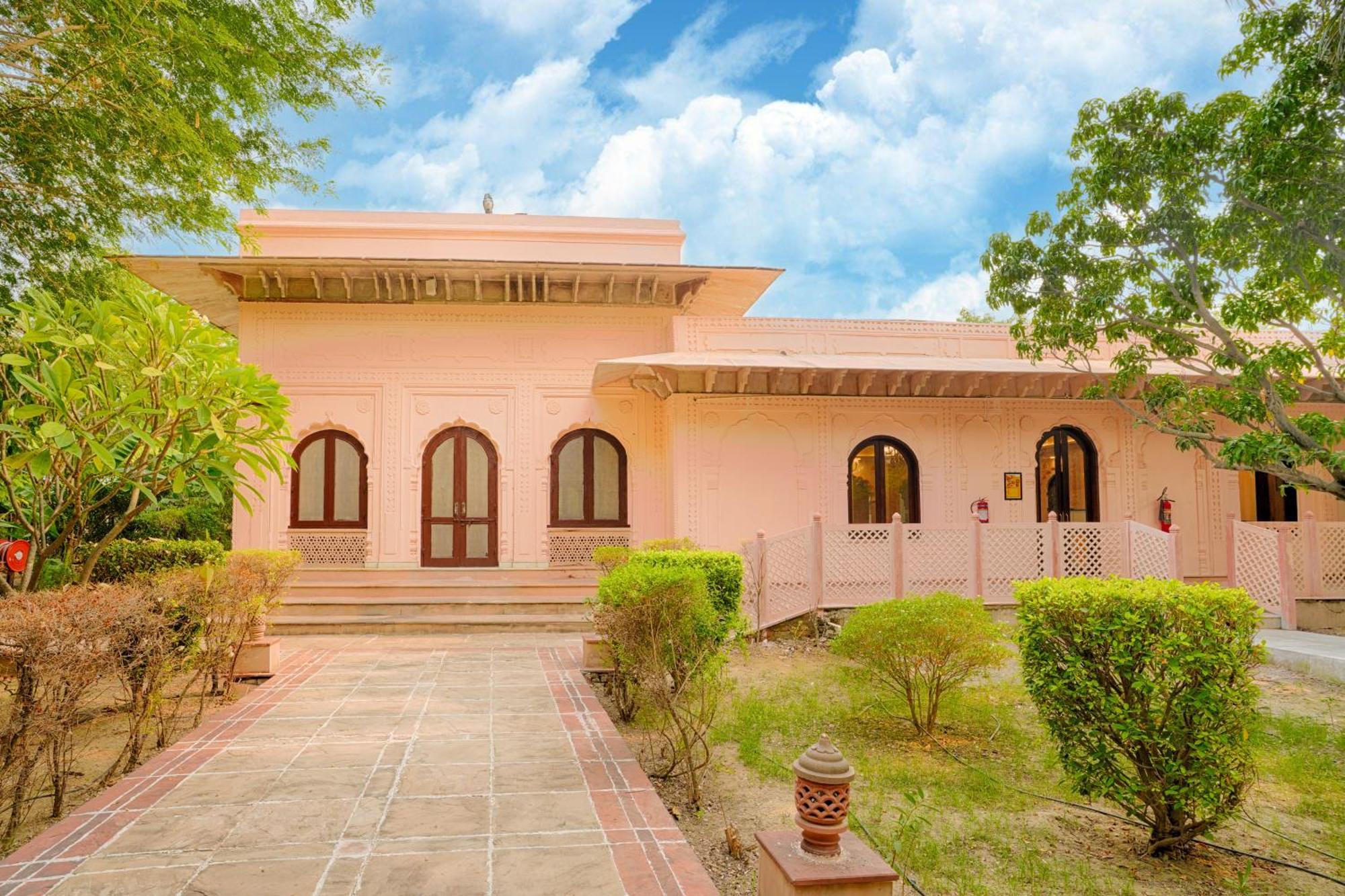 Hotel Club Mahindra Bharatpur Exterior foto