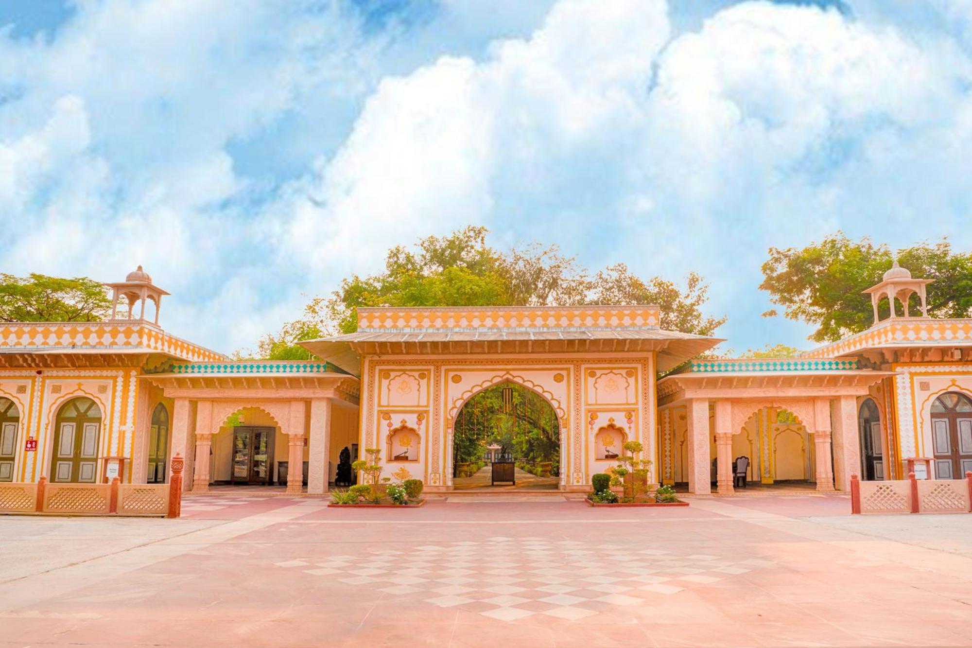 Hotel Club Mahindra Bharatpur Exterior foto