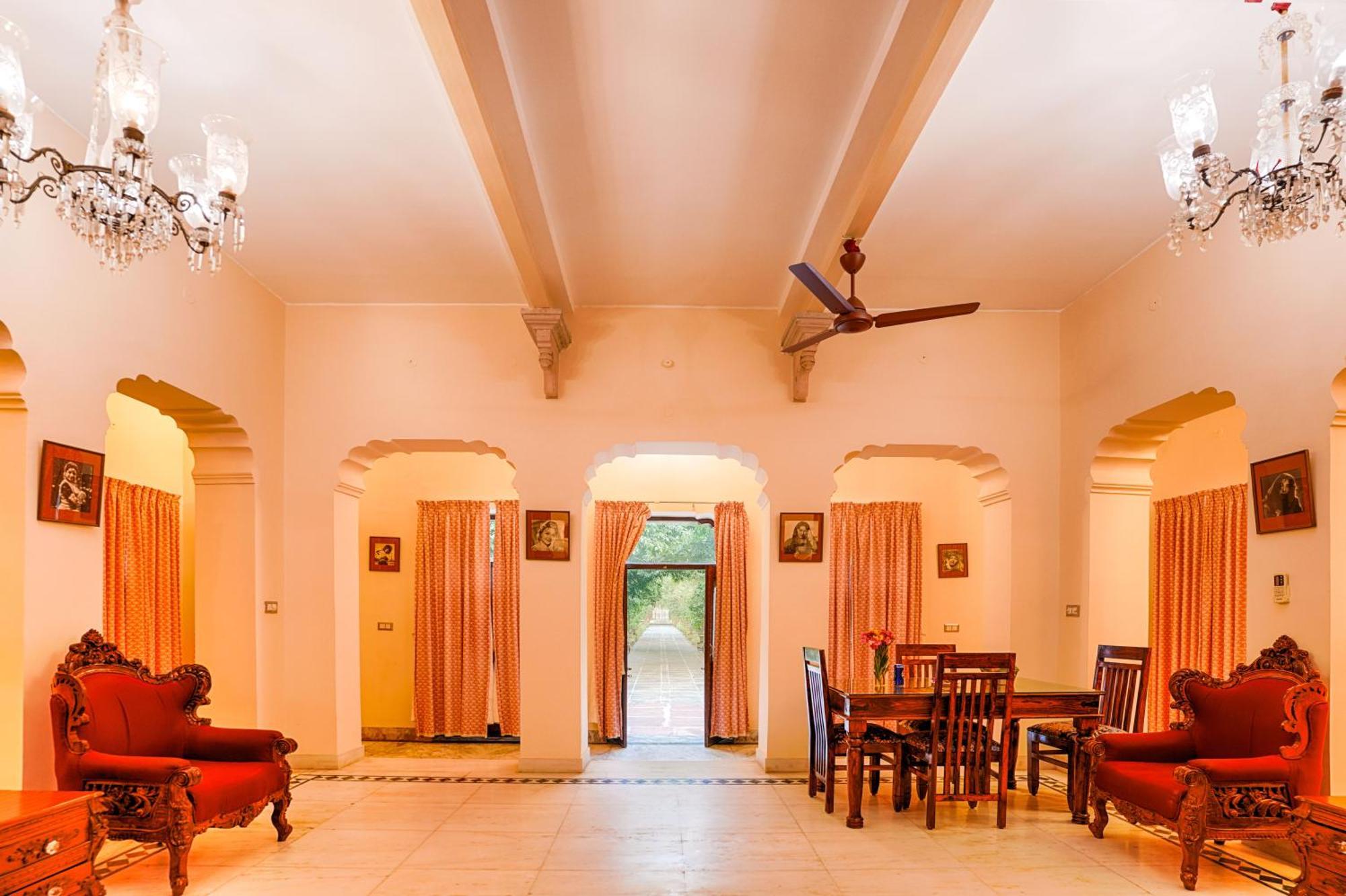 Hotel Club Mahindra Bharatpur Exterior foto